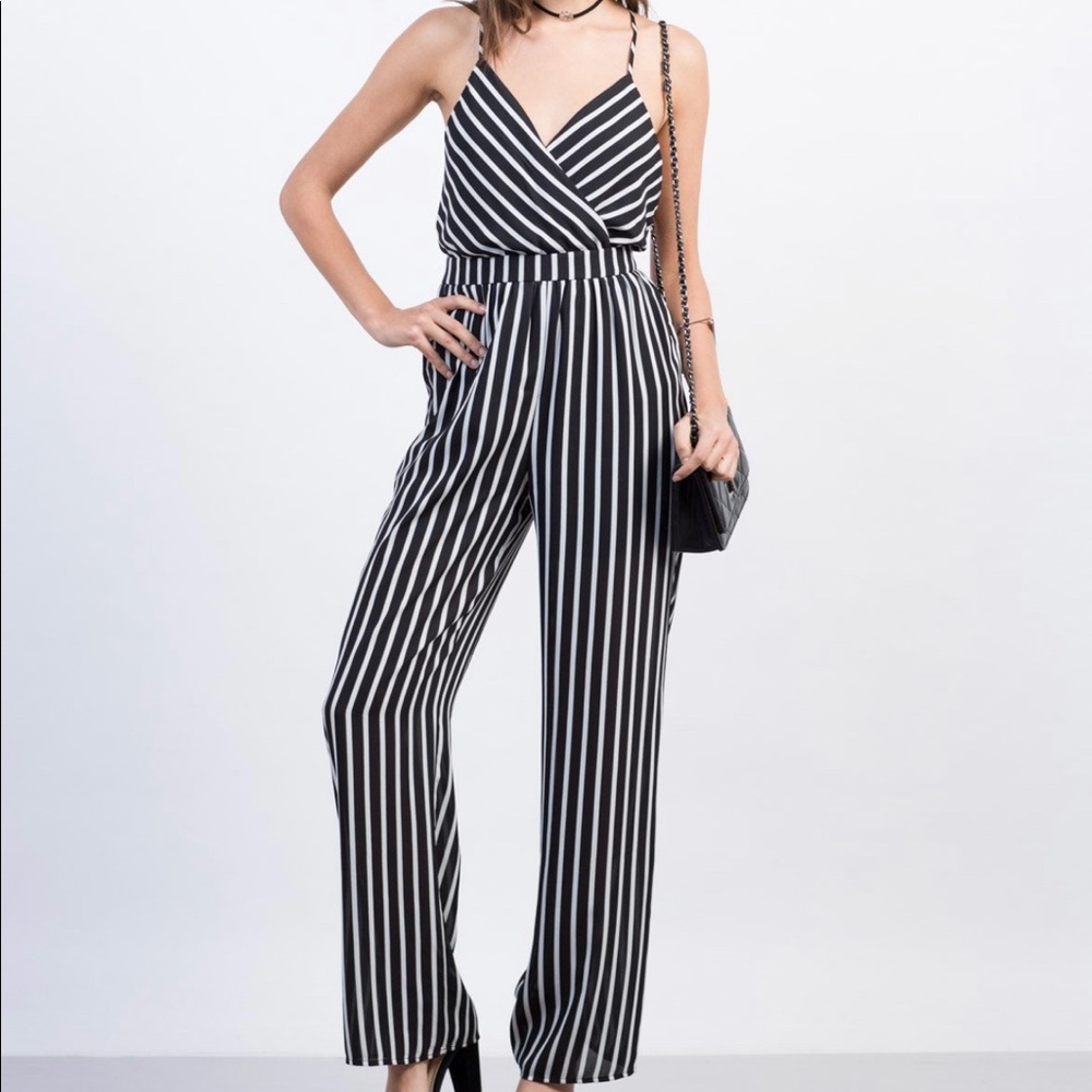 EUC Love Tree Los Angeles Strappy Striped Jumpsuit